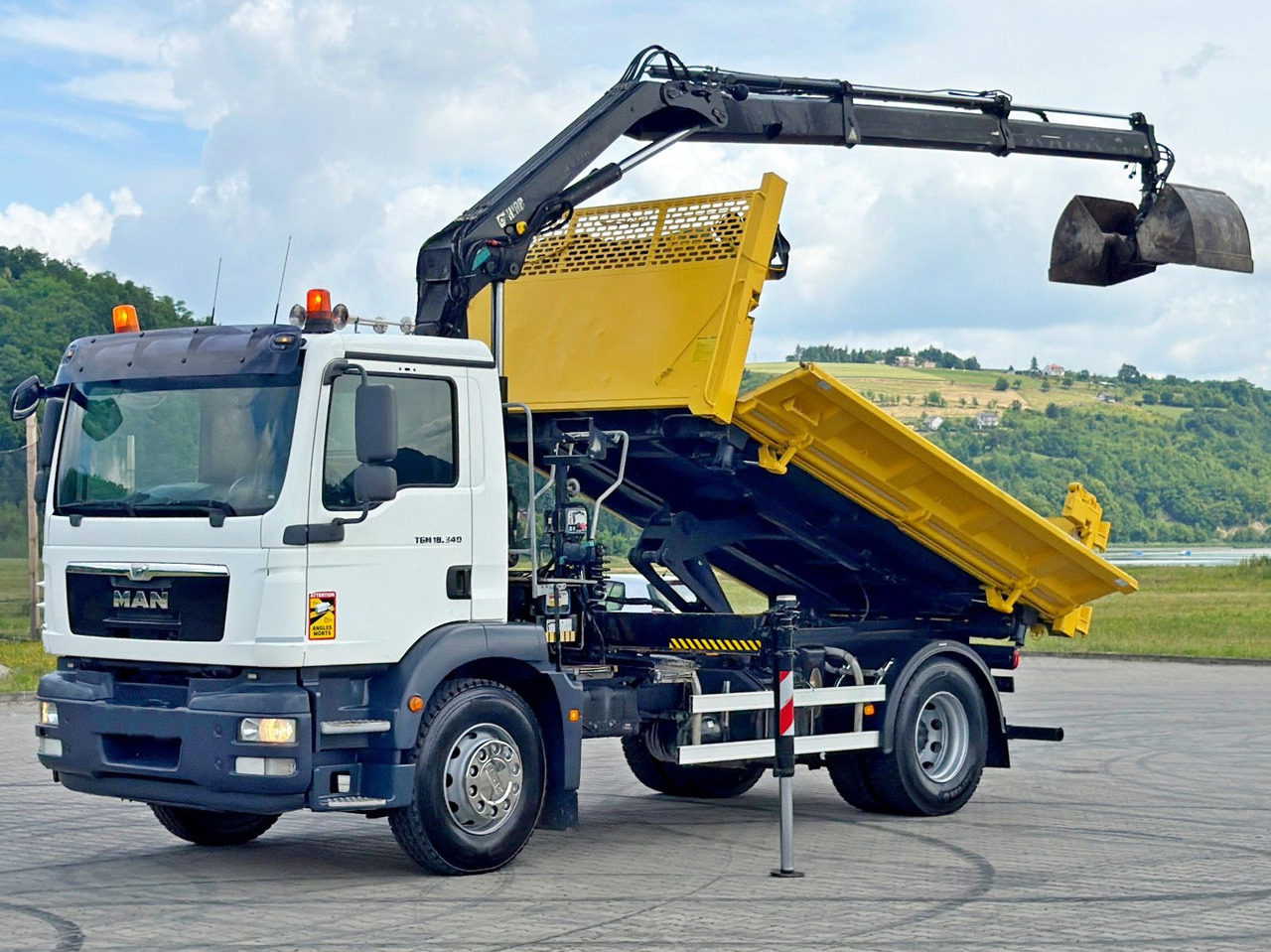 MAN TGM 18.340* KIPPER 4,05m*HIAB 111 B-2 HIDUO/FUNK - Tipper, Crane truck: picture 3 MAN TGM 18.340* KIPPER 4,05m*HIAB 111 B-2 HIDUO/FUNK - Tipper, Crane truck: picture 3