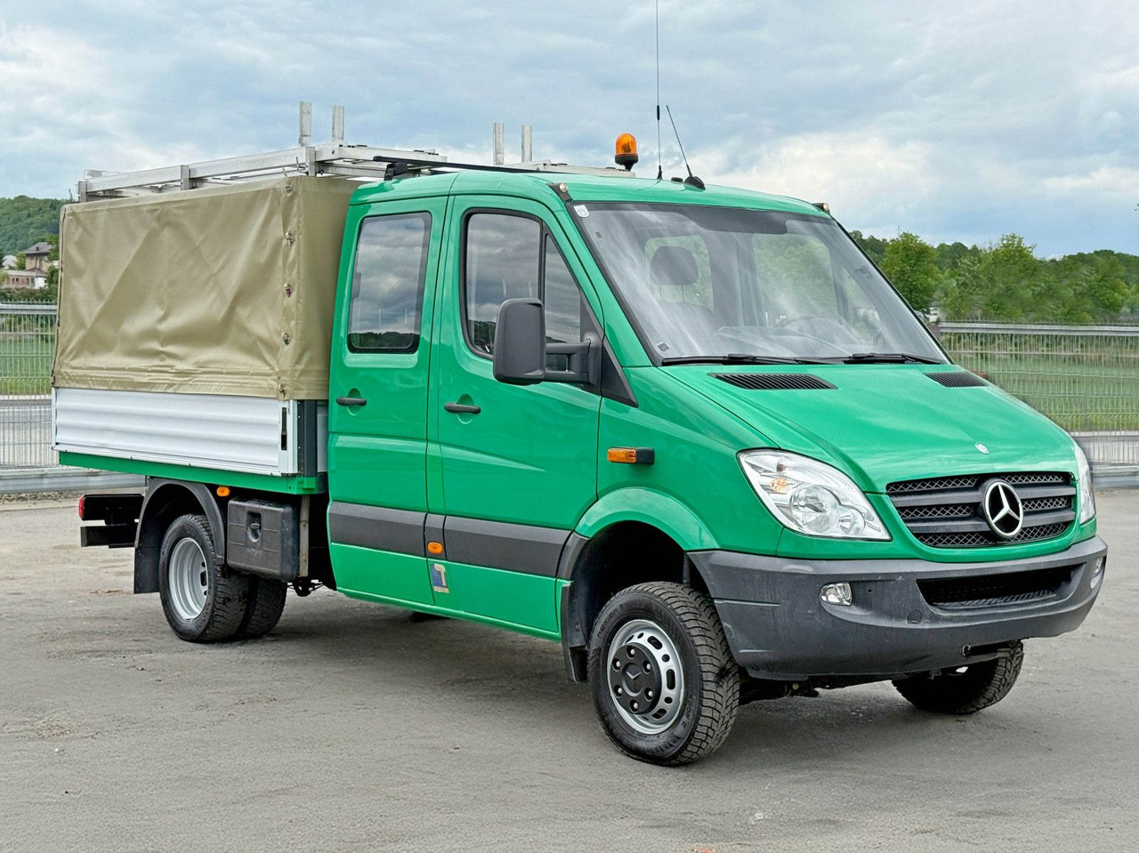 Mercedes-Benz Sprinter 516 CDI* Doppel Kabine! 4x4 *TOPZUSTAND - Tipper van: picture 4 Mercedes-Benz Sprinter 516 CDI* Doppel Kabine! 4x4 *TOPZUSTAND - Tipper van: picture 4