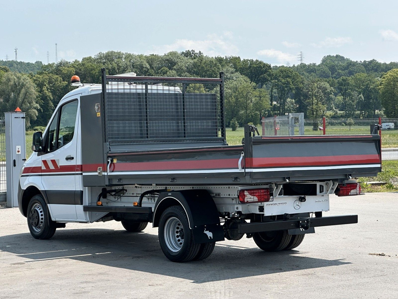 Mercedes-Benz Sprinter 516 CDI Kipper 3,00 m Perfect condition - Tipper van: picture 4 Mercedes-Benz Sprinter 516 CDI Kipper 3,00 m Perfect condition - Tipper van: picture 4