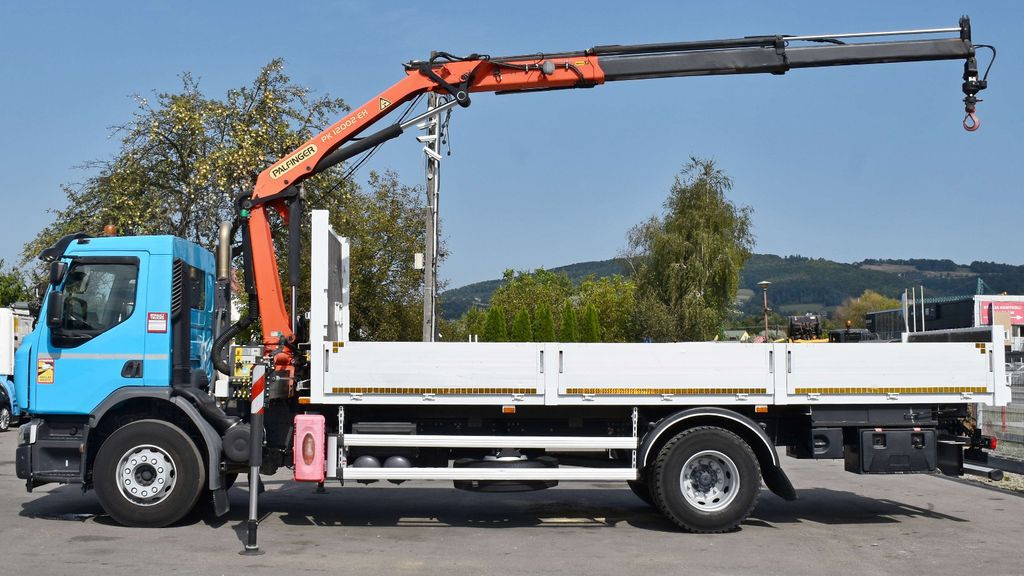 Renault C 320 * PK 12002 EH A + FUNK * TOPZUSTAND Renault C 320 * PK 12002 EH A + FUNK * TOPZUSTAND - Crane truck, Dropside/ Flatbed truck: picture 5 Renault C 320 * PK 12002 EH A + FUNK * TOPZUSTAND Renault C 320 * PK 12002 EH A + FUNK * TOPZUSTAND - Crane truck, Dropside/ Flatbed truck: picture 5