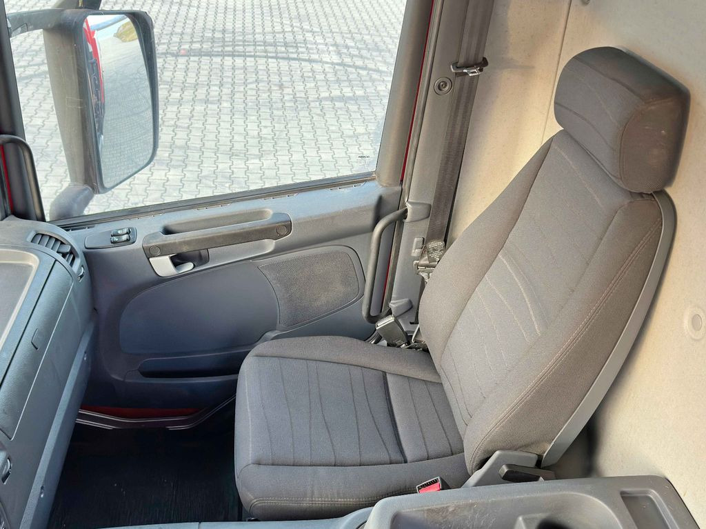 Tipper, Crane truck Scania P 400 Kipper 6,80 m * PK 33002-EH D + FUNK * 8x4: picture 10 Tipper, Crane truck Scania P 400 Kipper 6,80 m * PK 33002-EH D + FUNK * 8x4: picture 10