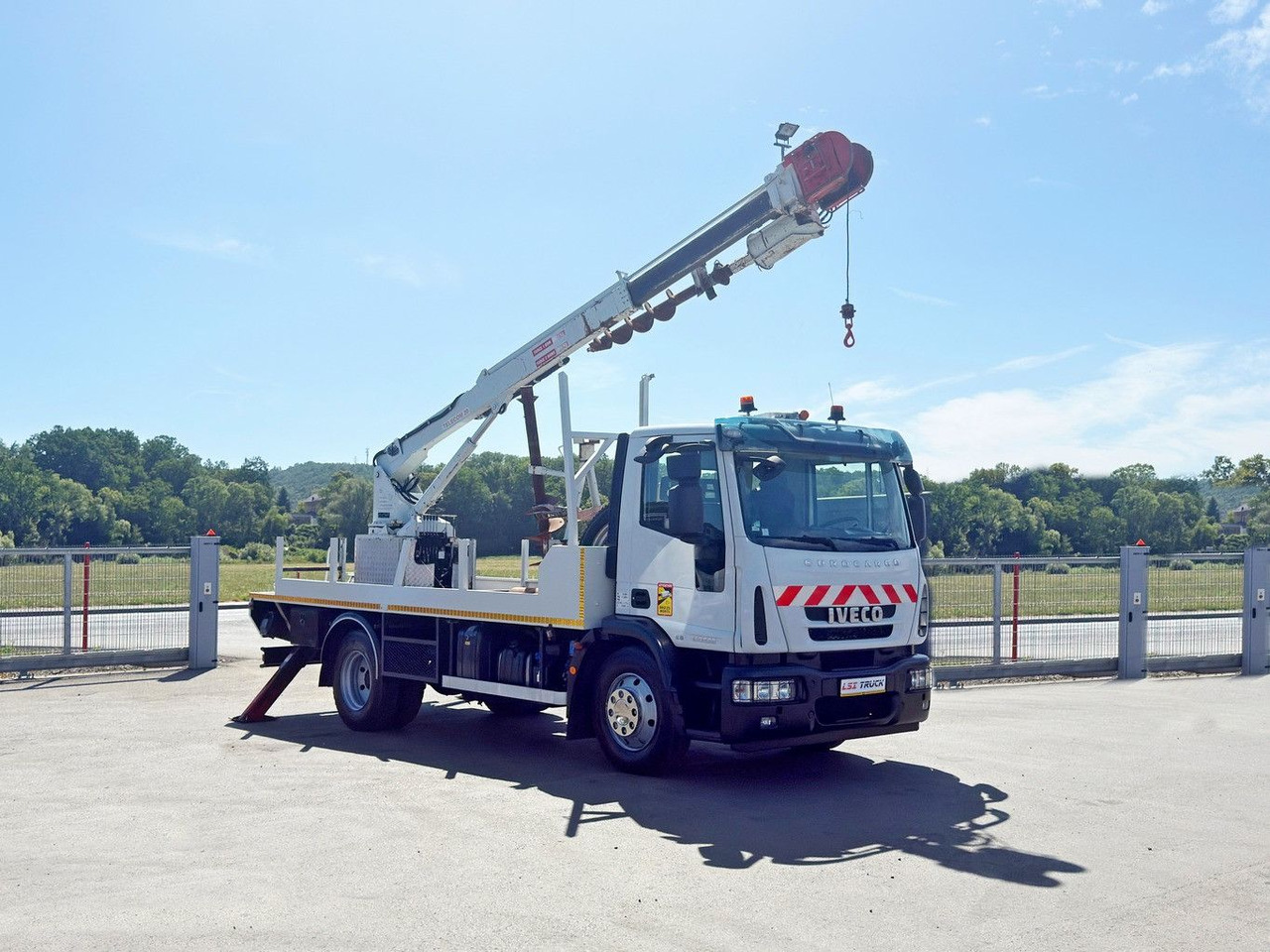 Iveco Eurocargo 120E22 * Bohrgerät auf LKW + FUNK *TOP - Truck, Crane truck: picture 1 Iveco Eurocargo 120E22 * Bohrgerät auf LKW + FUNK *TOP - Truck, Crane truck: picture 1