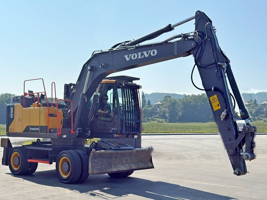 Volvo EW 160 E* Umschlagbagger * TOPZUSTAND - Wheel excavator: picture 4 Volvo EW 160 E* Umschlagbagger * TOPZUSTAND - Wheel excavator: picture 4