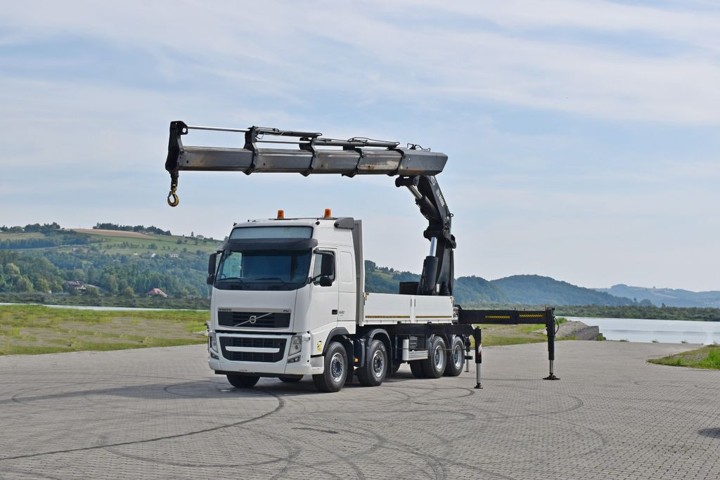 Volvo FH 520 * HIAB 1055 EP - 4 HIPRO/FUNK * 8x4 - Crane truck, Dropside/ Flatbed truck: picture 2 Volvo FH 520 * HIAB 1055 EP - 4 HIPRO/FUNK * 8x4 - Crane truck, Dropside/ Flatbed truck: picture 2