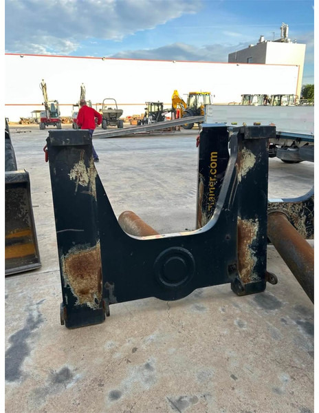 Coil BOOM TEC CONTAINER BA-149 - Attachment for Material handling equipment: picture 1 Coil BOOM TEC CONTAINER BA-149 - Attachment for Material handling equipment: picture 1