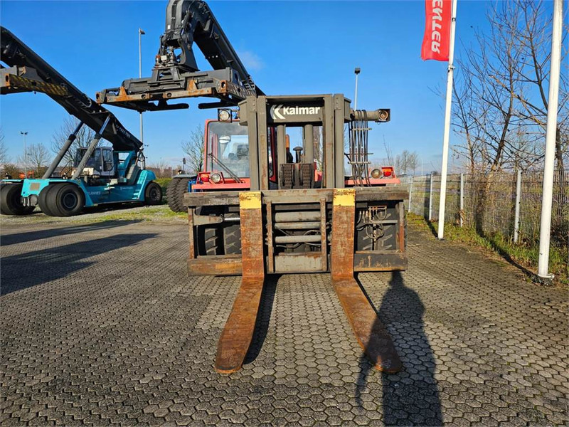 Kalmar DCB32 RoRo - Diesel forklift: picture 5 Kalmar DCB32 RoRo - Diesel forklift: picture 5