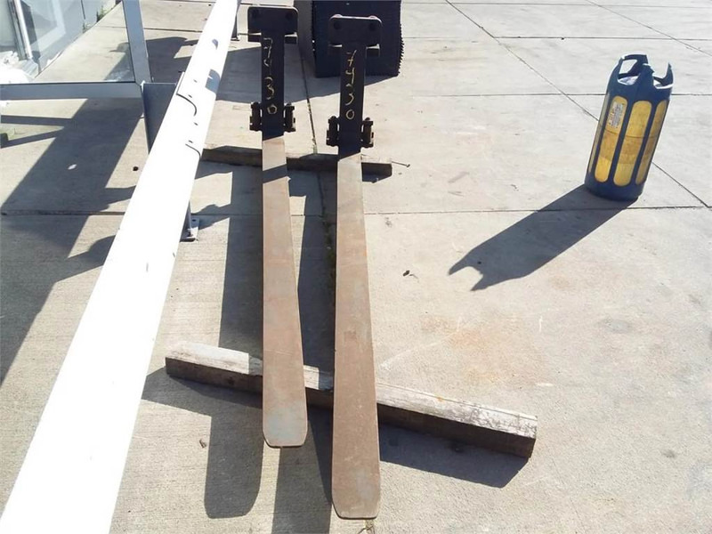 Kalmar ROLL-TYPE 2440X125X50 - Forks for Material handling equipment: picture 3 Kalmar ROLL-TYPE 2440X125X50 - Forks for Material handling equipment: picture 3