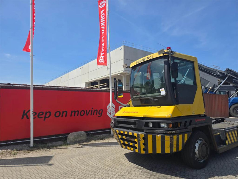 Terberg RT282 4x4 - Terminal tractor: picture 2 Terberg RT282 4x4 - Terminal tractor: picture 2