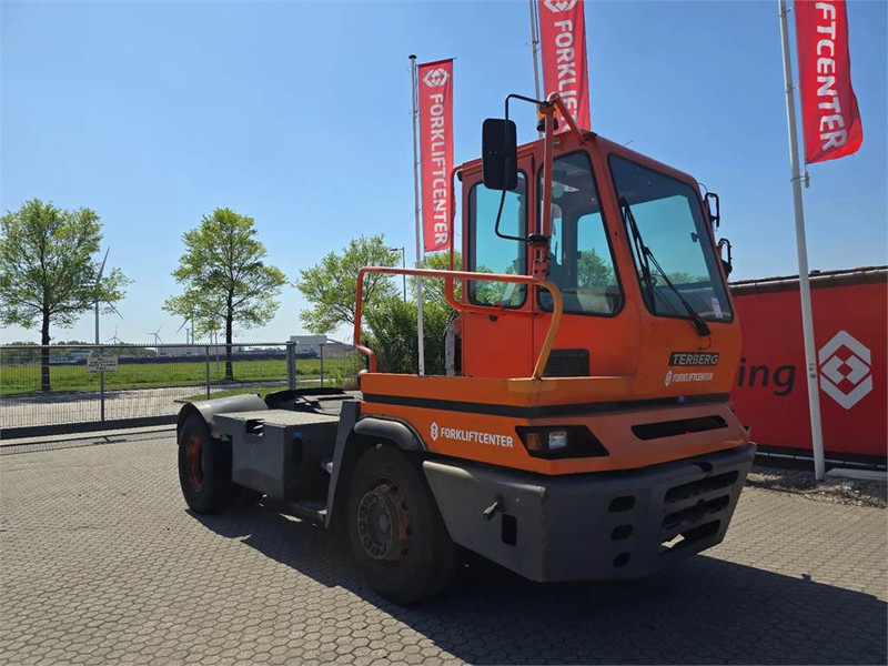 Terberg YT182 - Terminal tractor: picture 1 Terberg YT182 - Terminal tractor: picture 1