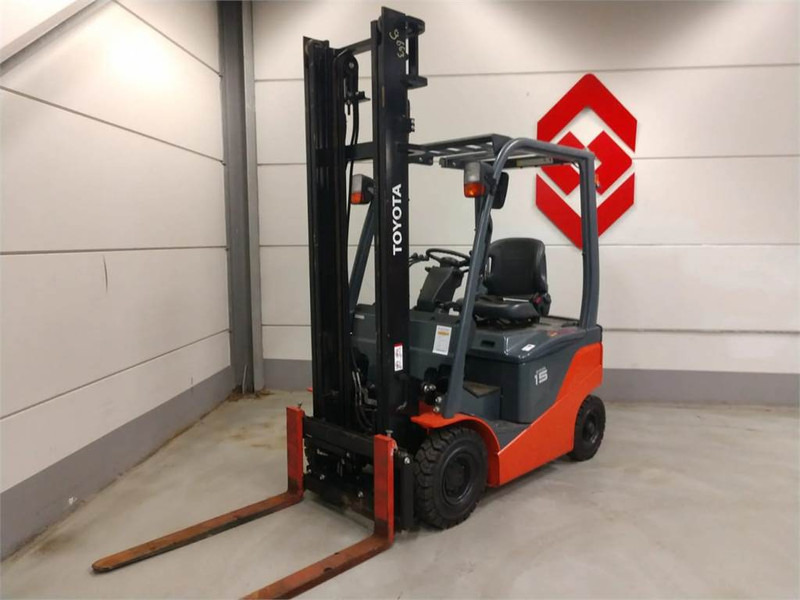 Toyota 8FBN15 - Electric forklift: picture 3 Toyota 8FBN15 - Electric forklift: picture 3