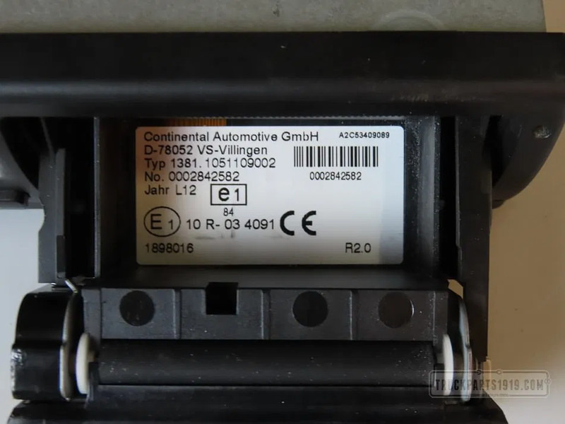 DAF 1898016 Tachograaf R2.0 - Electrical system for Truck: picture 2 DAF 1898016 Tachograaf R2.0 - Electrical system for Truck: picture 2