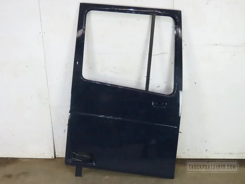 DAF Body & Chassis Parts Portier Re. DAF XF 105 - Door and parts for Truck: picture 1 DAF Body & Chassis Parts Portier Re. DAF XF 105 - Door and parts for Truck: picture 1