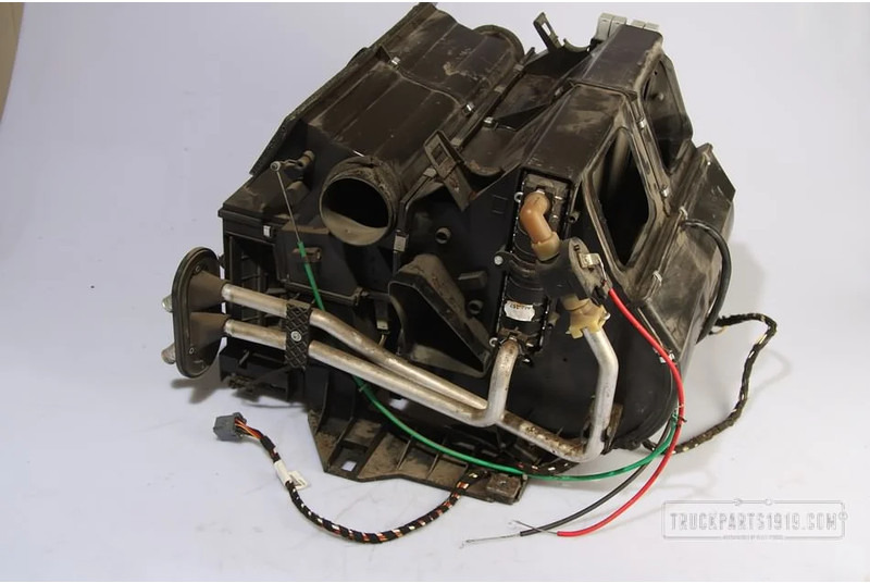 DAF Heating, Ventilation & AC Kachel unit DAF XF105 - Heating/ Ventilation for Truck: picture 2 DAF Heating, Ventilation & AC Kachel unit DAF XF105 - Heating/ Ventilation for Truck: picture 2