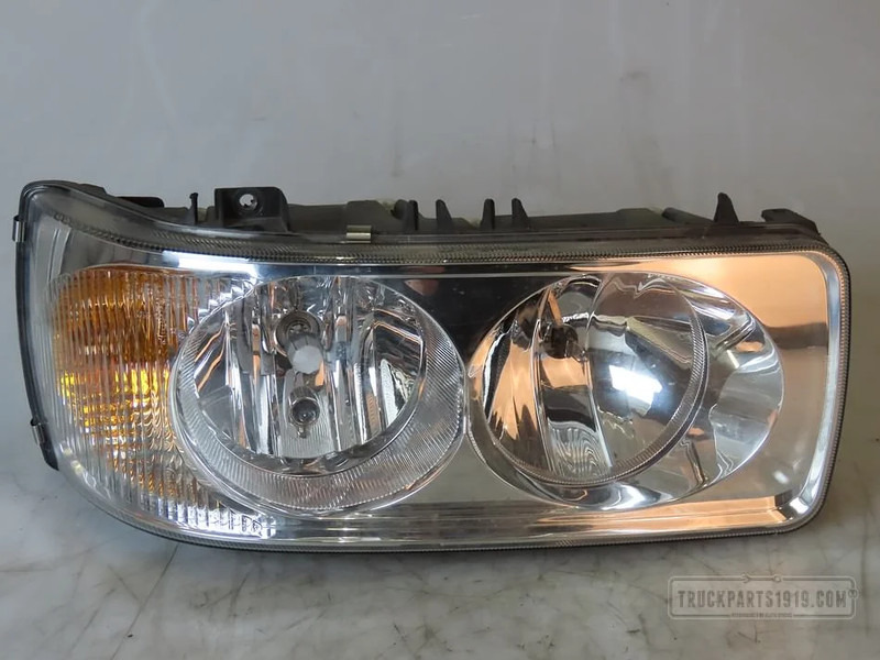 DAF Lighting Koplamp Re. DAF CF - Headlight for Truck: picture 1 DAF Lighting Koplamp Re. DAF CF - Headlight for Truck: picture 1