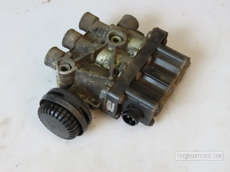 Iveco Compressed Air System ECAS magneetventiel Iveco - Valve for Truck: picture 2 Iveco Compressed Air System ECAS magneetventiel Iveco - Valve for Truck: picture 2