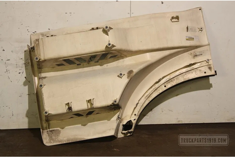 Mercedes-Benz Body & Chassis Parts Instapbak Re MB MP4 - Footstep for Truck: picture 2 Mercedes-Benz Body & Chassis Parts Instapbak Re MB MP4 - Footstep for Truck: picture 2