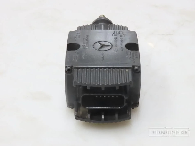 Mercedes-Benz Electrical System Hoofdschakelaar accu MP4 - Dashboard for Truck: picture 2 Mercedes-Benz Electrical System Hoofdschakelaar accu MP4 - Dashboard for Truck: picture 2
