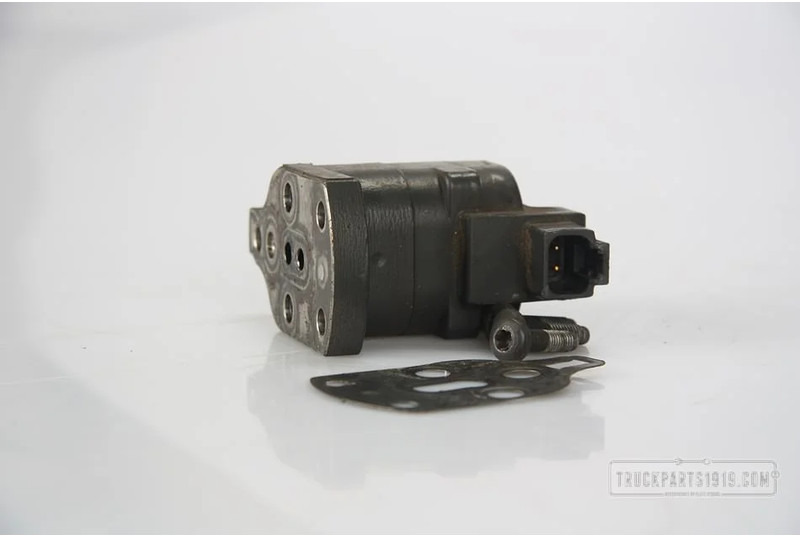 Scania Electrical System Magneetventiel SC-4/R buitenst - Relay for Truck: picture 2 Scania Electrical System Magneetventiel SC-4/R buitenst - Relay for Truck: picture 2