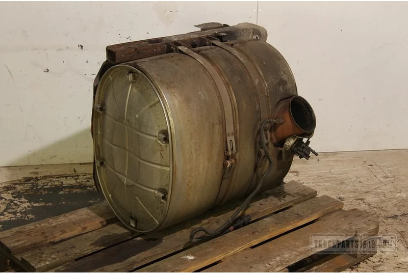 Volvo FH Exhaust System Uitlaatdemper Volvo FH - Muffler for Truck: picture 1 Volvo FH Exhaust System Uitlaatdemper Volvo FH - Muffler for Truck: picture 1