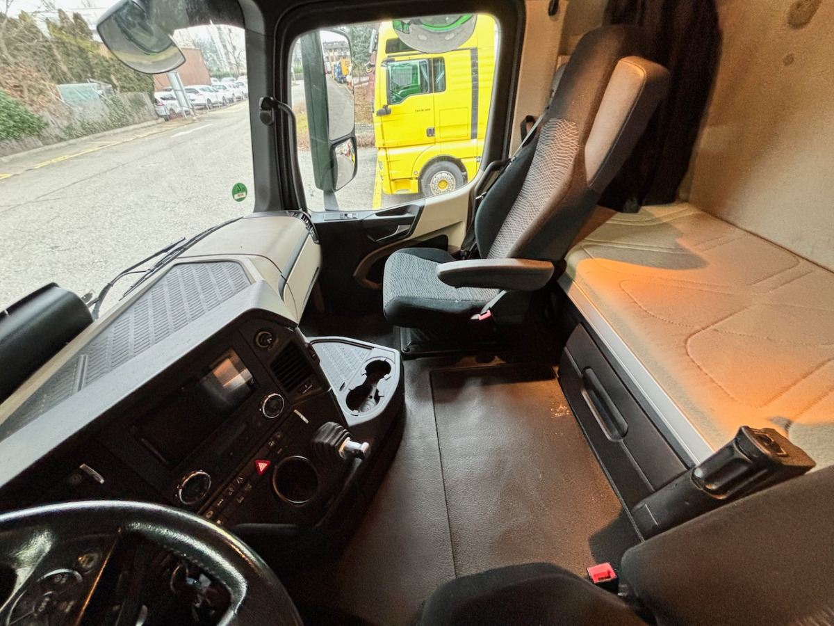 MERCEDES Actros 2543 6x2 Container Transport - Container transporter/ Swap body truck: picture 5 MERCEDES Actros 2543 6x2 Container Transport - Container transporter/ Swap body truck: picture 5