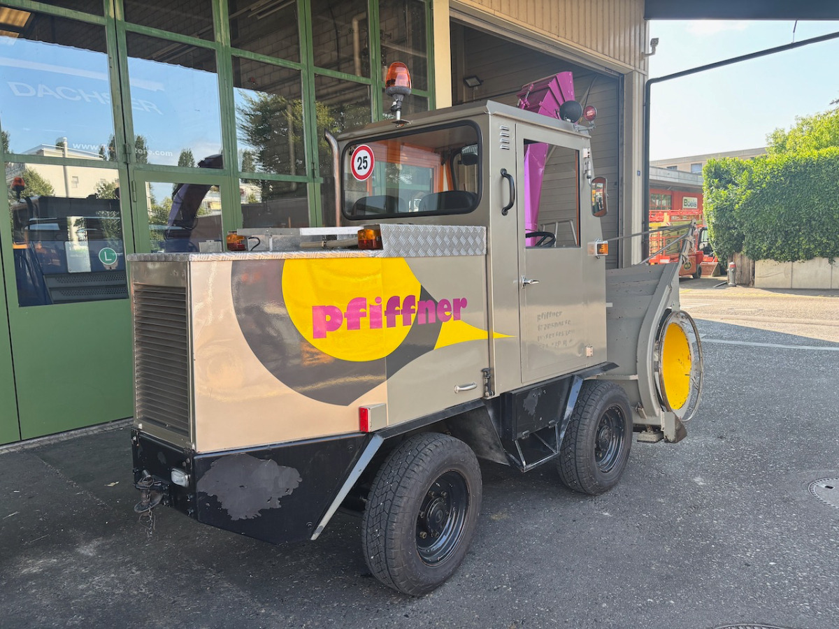 Marke Rolba R 200 - Municipal/ Special vehicle: picture 5 Marke Rolba R 200 - Municipal/ Special vehicle: picture 5