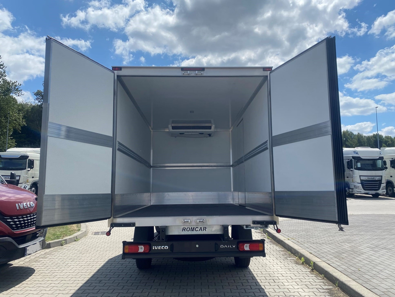Iveco Daily 35C18 Tiefkühlkoffer -20°C - Refrigerated van: picture 2 Iveco Daily 35C18 Tiefkühlkoffer -20°C - Refrigerated van: picture 2