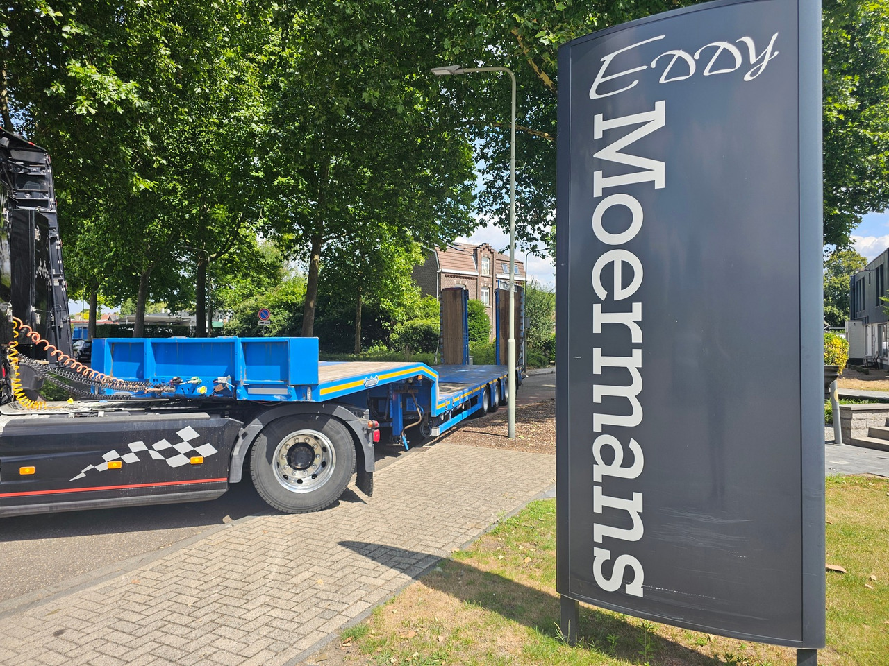 Nooteboom OSD-58-04V With Hydraulic Ramps - Low loader semi-trailer: picture 1 Nooteboom OSD-58-04V With Hydraulic Ramps - Low loader semi-trailer: picture 1