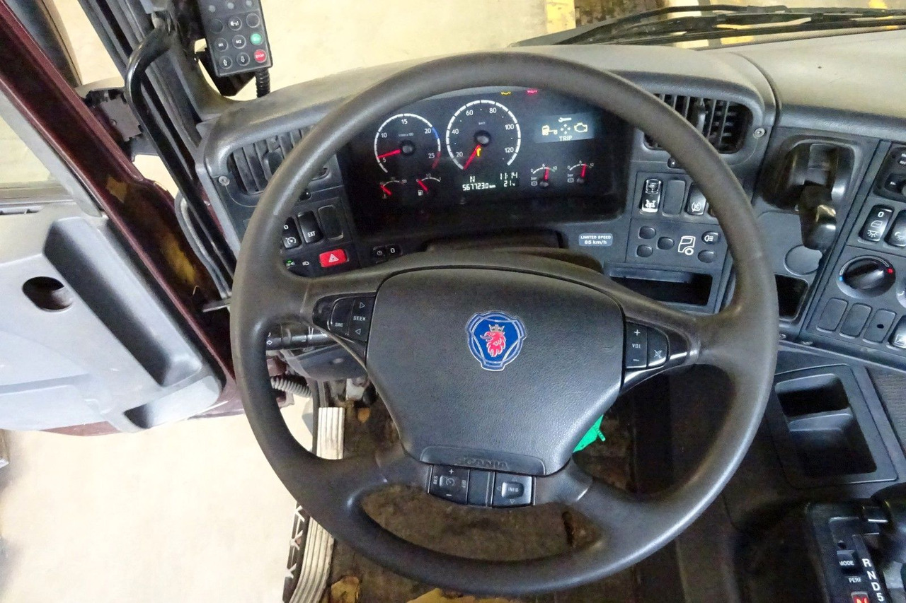 Scania P230 Cp16 - Hook lift truck: picture 5 Scania P230 Cp16 - Hook lift truck: picture 5