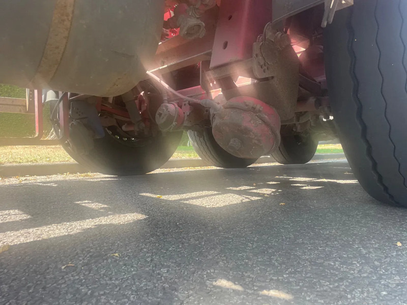 Renders 2x 20 1x 30 1x 40 in prijs verlaagt - Container transporter/ Swap body semi-trailer: picture 4 Renders 2x 20 1x 30 1x 40 in prijs verlaagt - Container transporter/ Swap body semi-trailer: picture 4