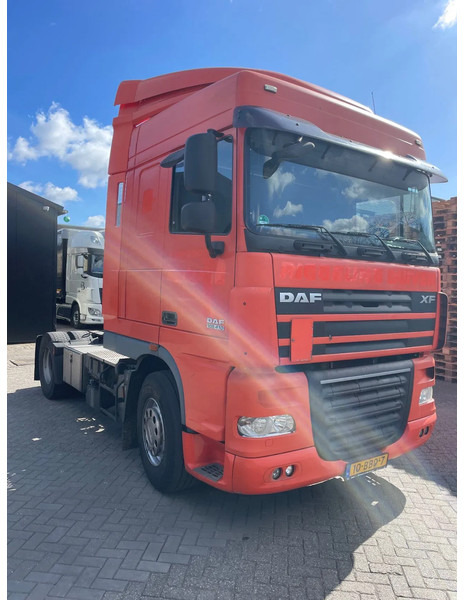 DAF XF 105 XF 105.410 FT HAND GESCHAKELD !!!!!!!!!!!!! - Tractor unit: picture 3 DAF XF 105 XF 105.410 FT HAND GESCHAKELD !!!!!!!!!!!!! - Tractor unit: picture 3