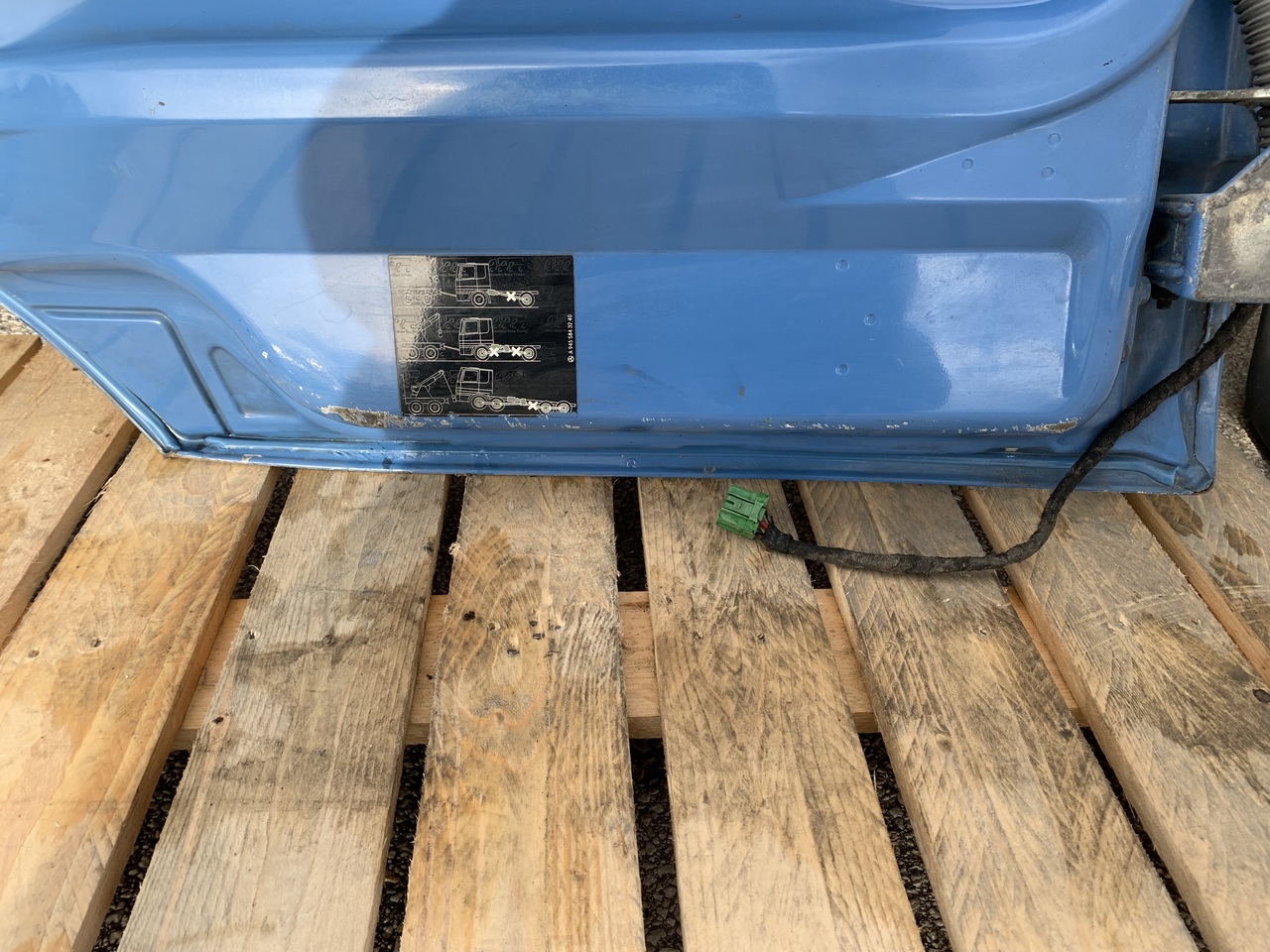 Door and parts for Truck DOOR ACTROS MP2-3 LEFT AND RIGHT MEGA SPACE CAB: picture 18