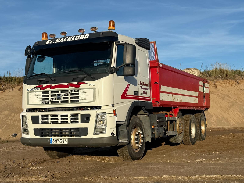 Volvo FM440 8x4 - Tipper: picture 1 Volvo FM440 8x4 - Tipper: picture 1