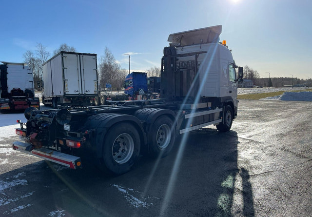 Volvo FM460 6X4 KOUKKUAUTO - Hook lift truck: picture 4 Volvo FM460 6X4 KOUKKUAUTO - Hook lift truck: picture 4