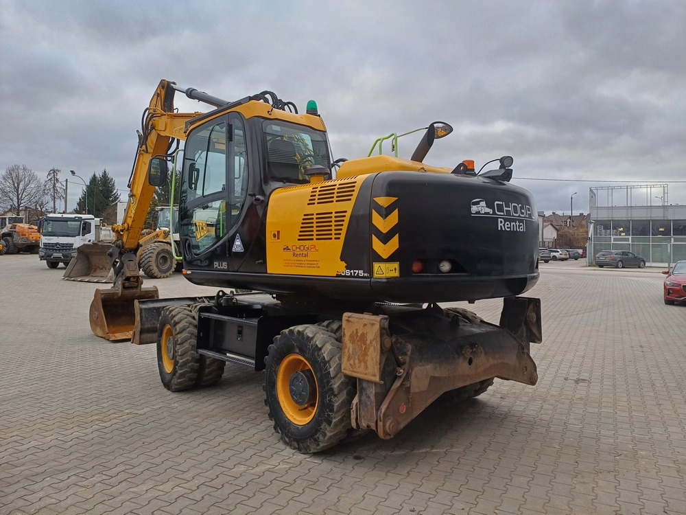 Wheel excavator JCB JS175: picture 8
