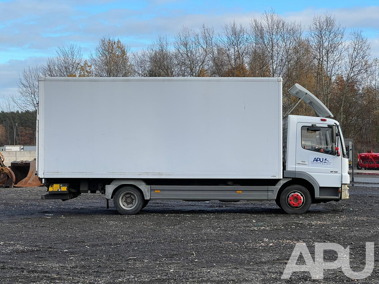 Mercedes-Benz ATEGO 818 winda - Box truck: picture 4 Mercedes-Benz ATEGO 818 winda - Box truck: picture 4
