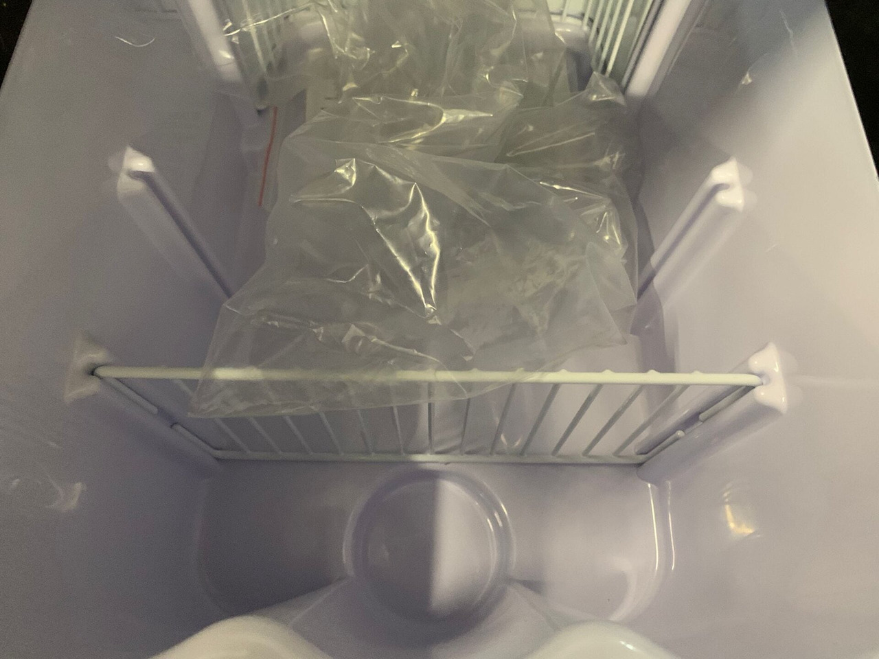 FRIGIDER DAF XF EURO 6 KOELBOX 40 LTR 2133309 - Cab and interior for Truck: picture 4 FRIGIDER DAF XF EURO 6 KOELBOX 40 LTR 2133309 - Cab and interior for Truck: picture 4