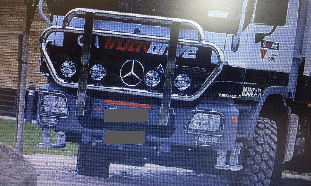 MB actros MP2-3 offroad Bullbar 000095 000095A - Body and exterior for Truck: picture 1 MB actros MP2-3 offroad Bullbar 000095 000095A - Body and exterior for Truck: picture 1