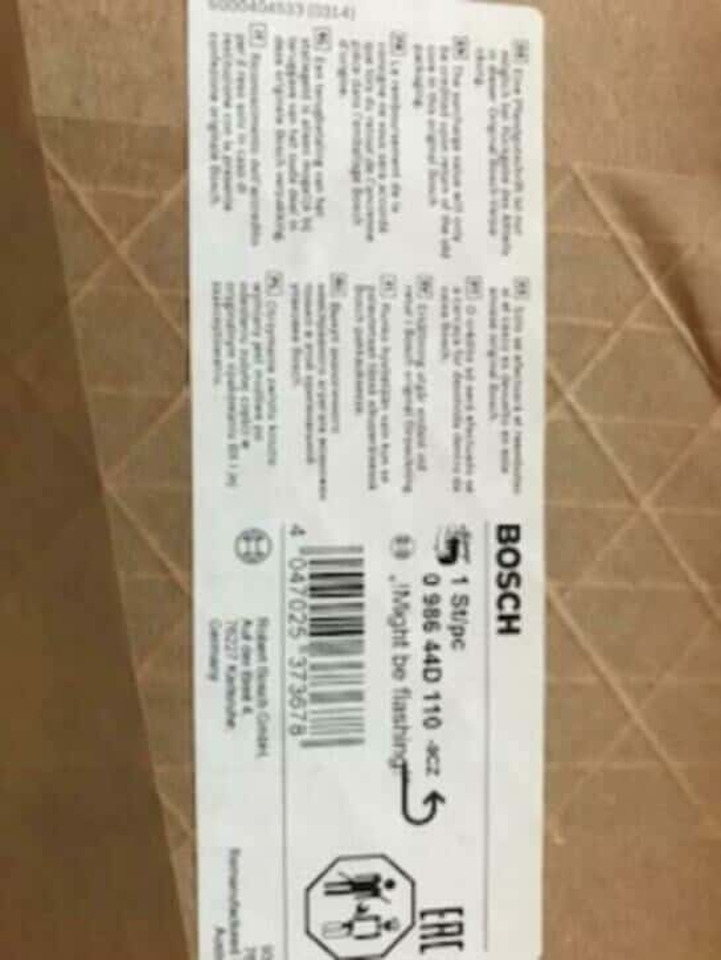 VOLVO ADBLUE SET POMP DOSEERKLEP VERSTUIVER 21687107SET - Fuel system for Truck: picture 3 VOLVO ADBLUE SET POMP DOSEERKLEP VERSTUIVER 21687107SET - Fuel system for Truck: picture 3