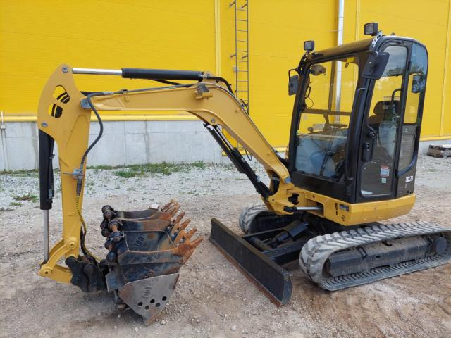 CATERPILLAR 302.7DCR - Mini excavator: picture 1 CATERPILLAR 302.7DCR - Mini excavator: picture 1