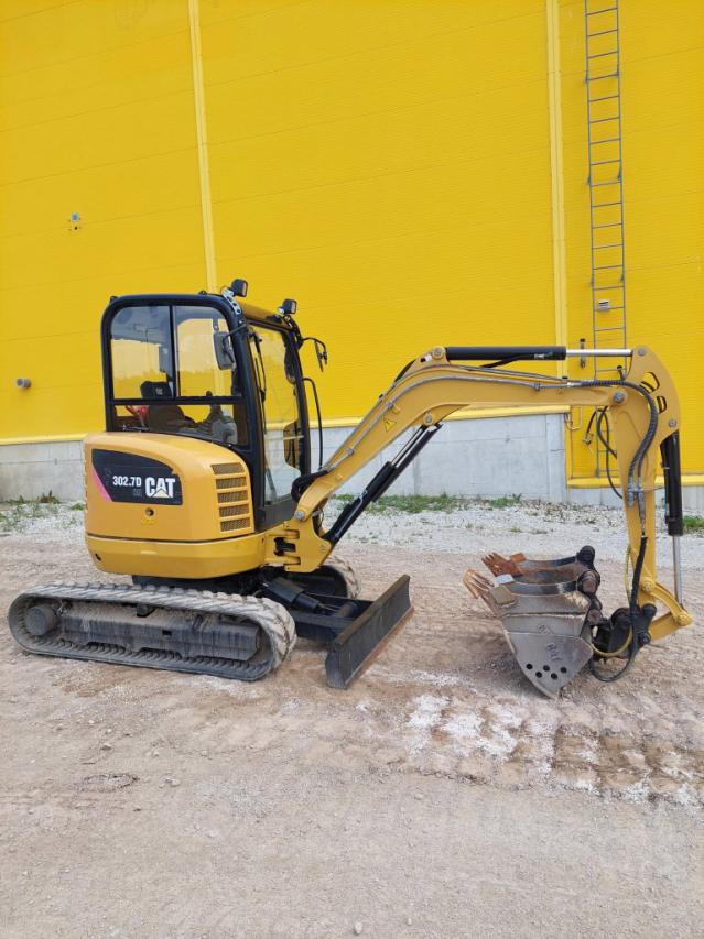 CATERPILLAR 302.7DCR - Mini excavator: picture 2 CATERPILLAR 302.7DCR - Mini excavator: picture 2