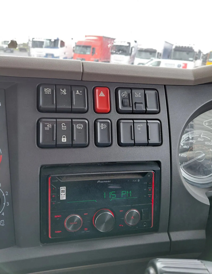 2020 DAF 260 HP AUTO CURTAINSIDER - Curtainsider truck: picture 4 2020 DAF 260 HP AUTO CURTAINSIDER - Curtainsider truck: picture 4
