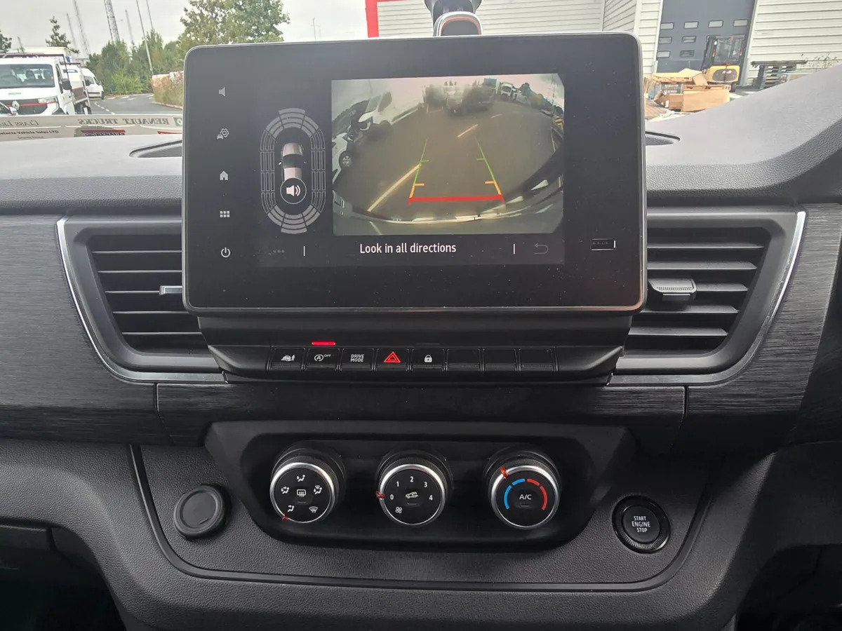 2024 Renault Trafic Exclusive 170BHP - Panel van: picture 3 2024 Renault Trafic Exclusive 170BHP - Panel van: picture 3