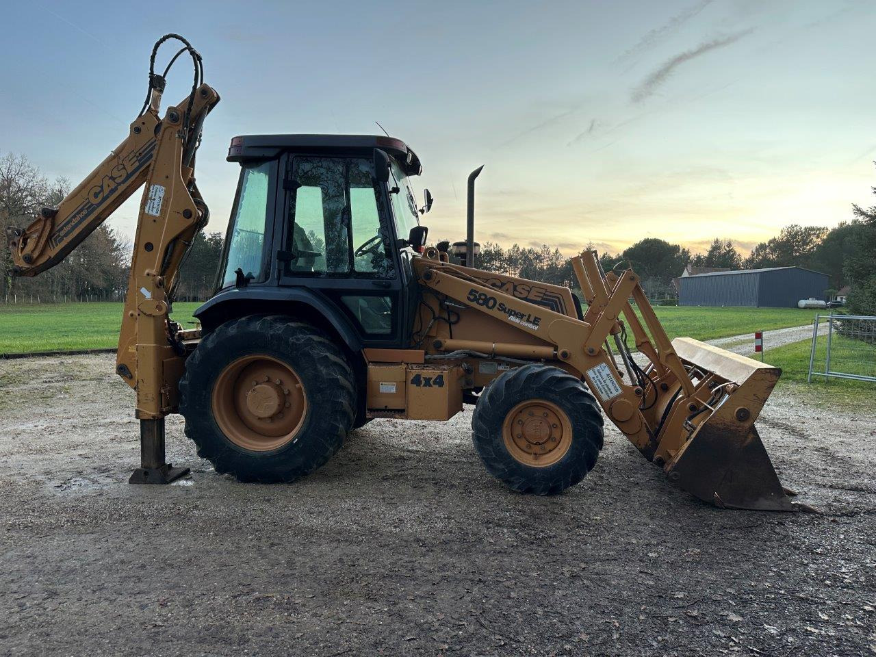 CASE 580 SLE - Backhoe loader: picture 2 CASE 580 SLE - Backhoe loader: picture 2