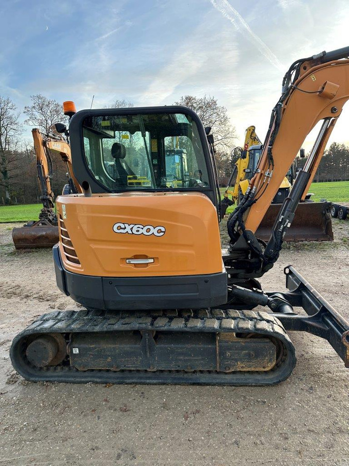 CASE CX 60 C - Mini excavator: picture 3 CASE CX 60 C - Mini excavator: picture 3