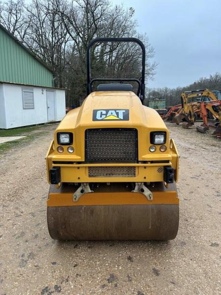 Caterpillar CB2.7 - Road roller: picture 3 Caterpillar CB2.7 - Road roller: picture 3