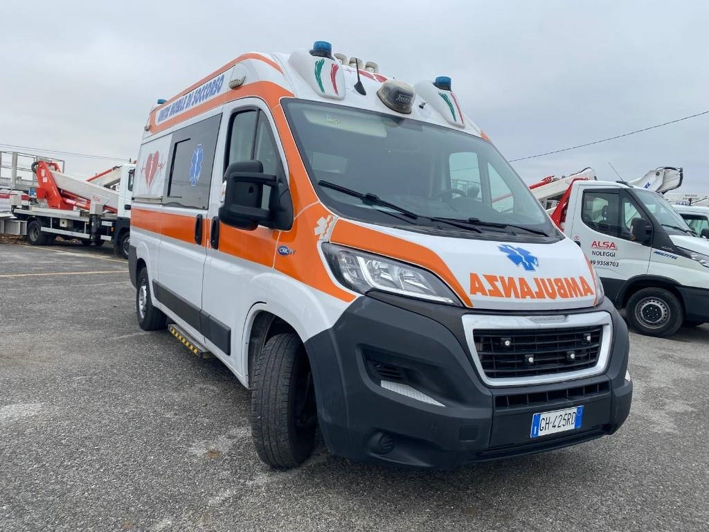 Fiat Ducato - Ambulance: picture 1 Fiat Ducato - Ambulance: picture 1