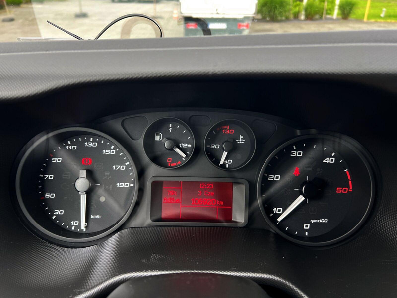 Refrigerated van Iveco Daily 50C15 Kontener Mroźnia/Chłodnia 3x Drzwi ThermoKing V 300: picture 16