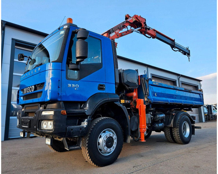 Iveco Trakker 190T33 4x4 M Tipper + Crane Atlas 120.2E - Tipper, Crane truck: picture 3 Iveco Trakker 190T33 4x4 M Tipper + Crane Atlas 120.2E - Tipper, Crane truck: picture 3