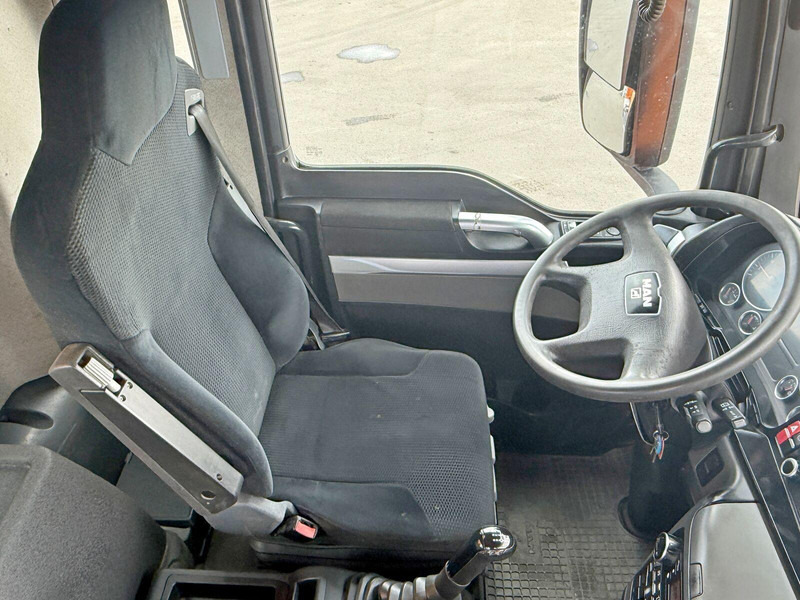 Tipper MAN TGS 35.360 KIPPER * 8x6 * TOPZUSTAND: picture 9