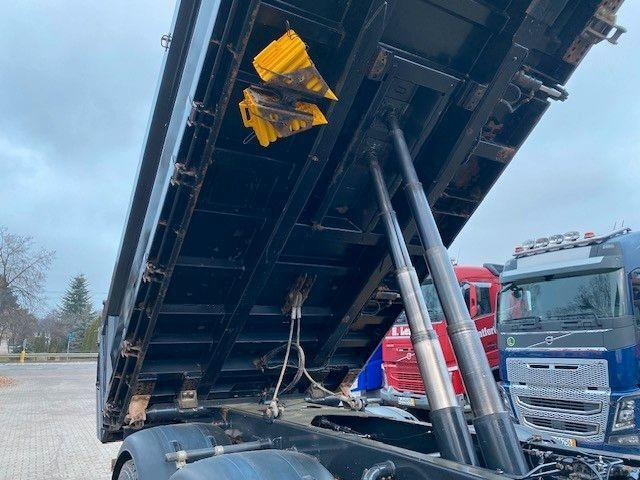 Leasing of MAN TGS 35.440 8X4 EURO 5 Kipper Meiller Bordmatik MAN TGS 35.440 8X4 EURO 5 Kipper Meiller Bordmatik: picture 17 Leasing of MAN TGS 35.440 8X4 EURO 5 Kipper Meiller Bordmatik MAN TGS 35.440 8X4 EURO 5 Kipper Meiller Bordmatik: picture 17